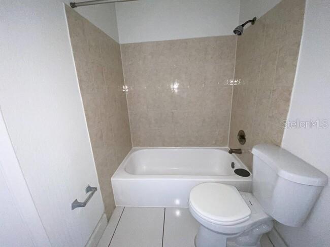 LYME BAY COLONY CONDO, ORLANDO, FL, 32839