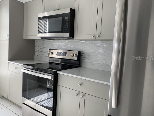 LYME BAY COLONY CONDO, ORLANDO, FL, 32839