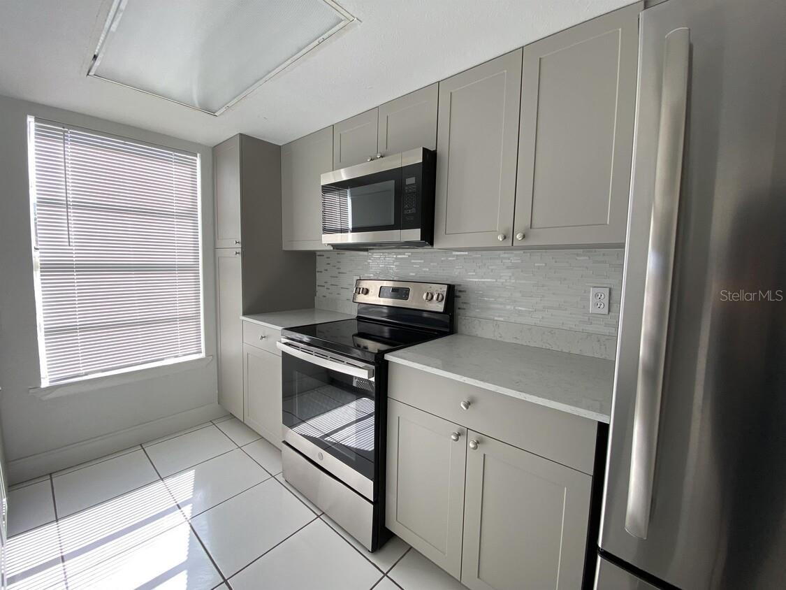 LYME BAY COLONY CONDO, ORLANDO, FL, 32839