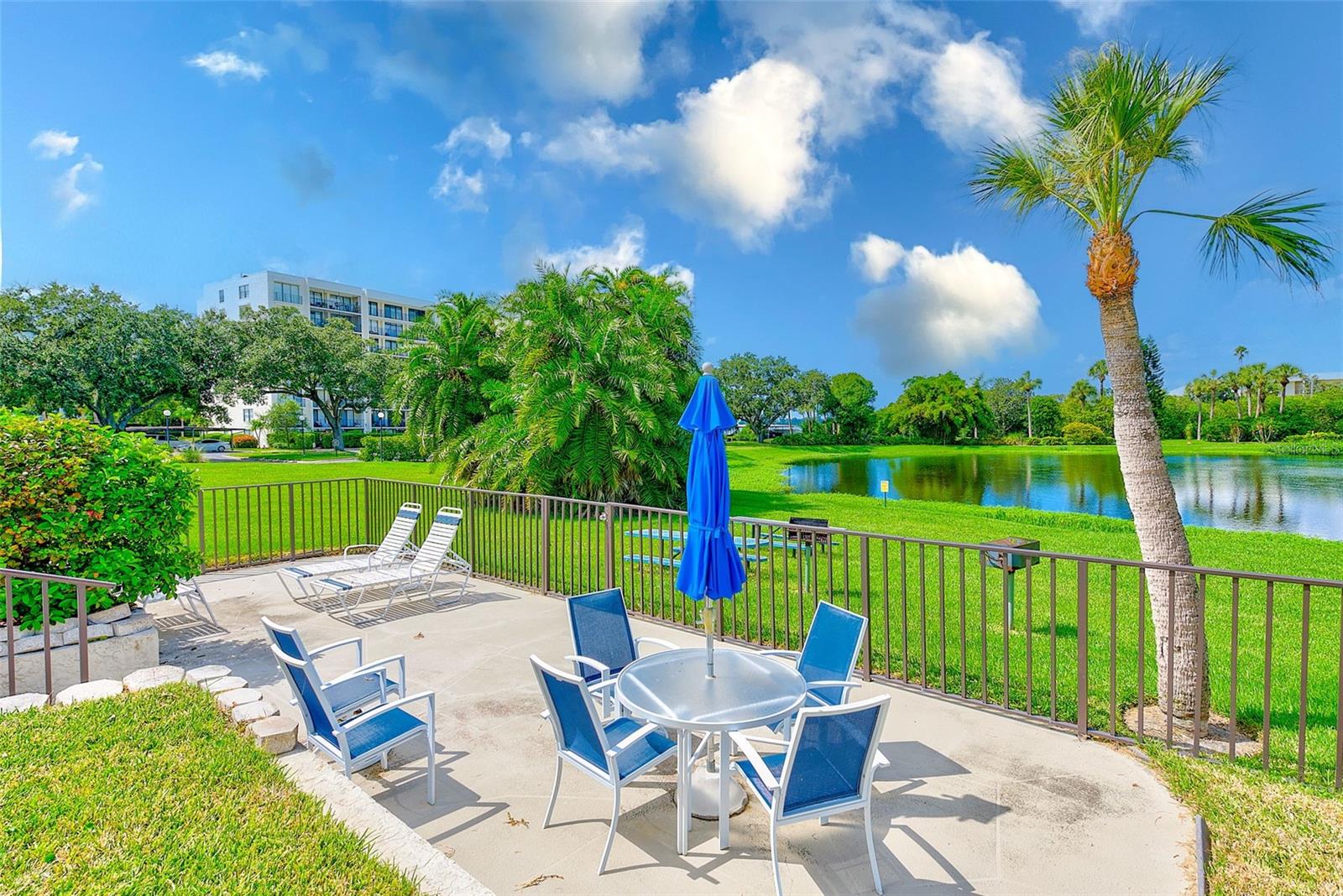 220 BELLEVIEW BLVD #811, BELLEAIR, FL, 33756