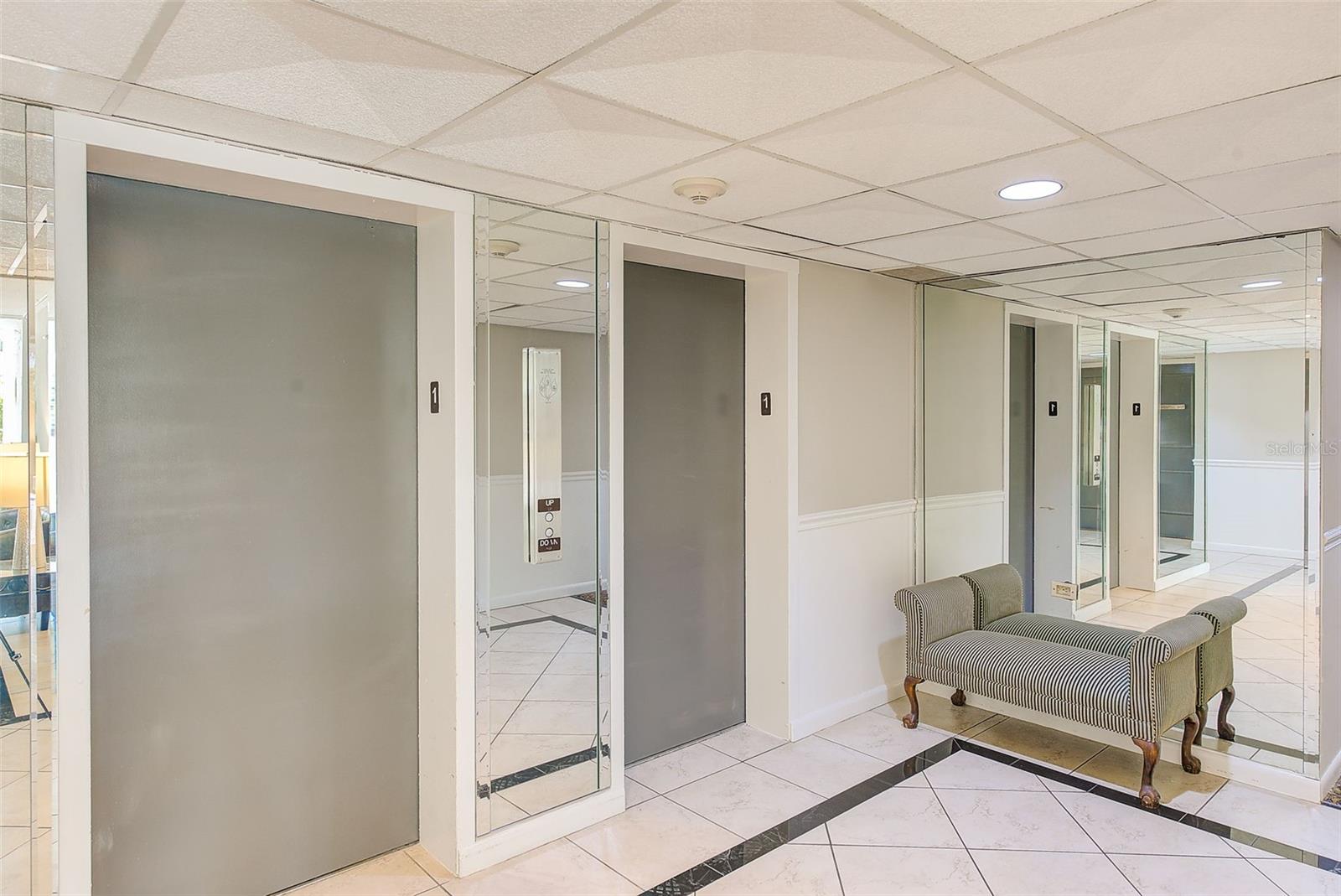 220 BELLEVIEW BLVD #811, BELLEAIR, FL, 33756