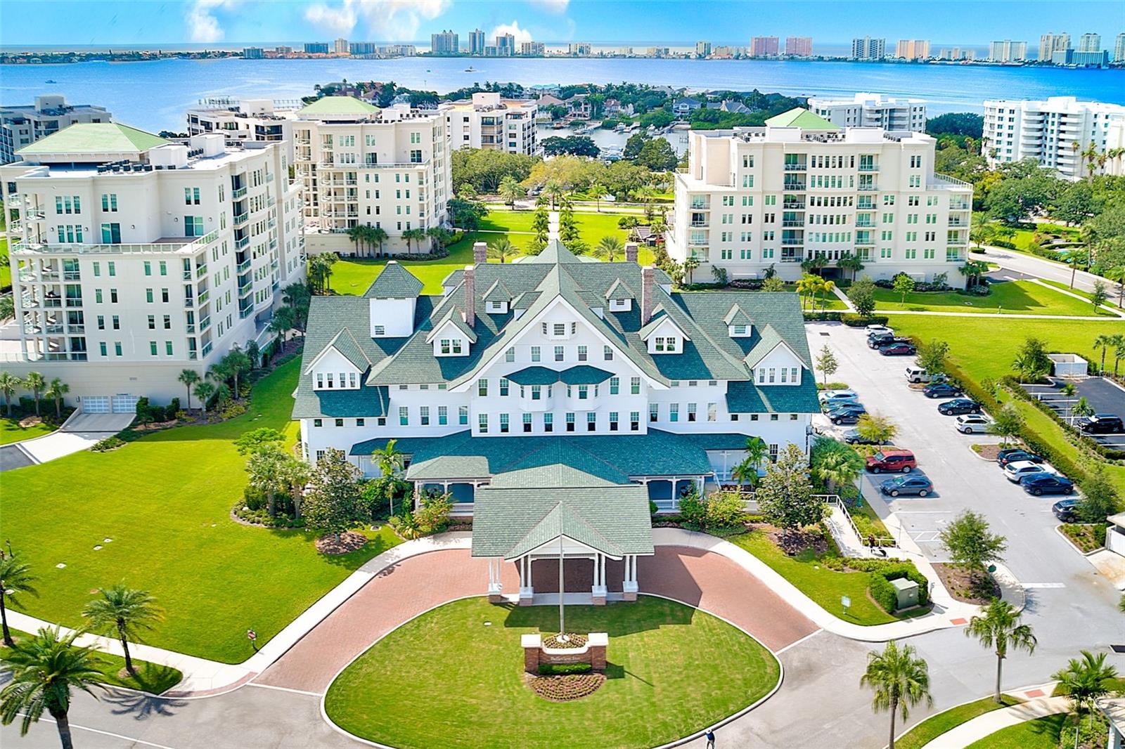 220 BELLEVIEW BLVD #811, BELLEAIR, FL, 33756