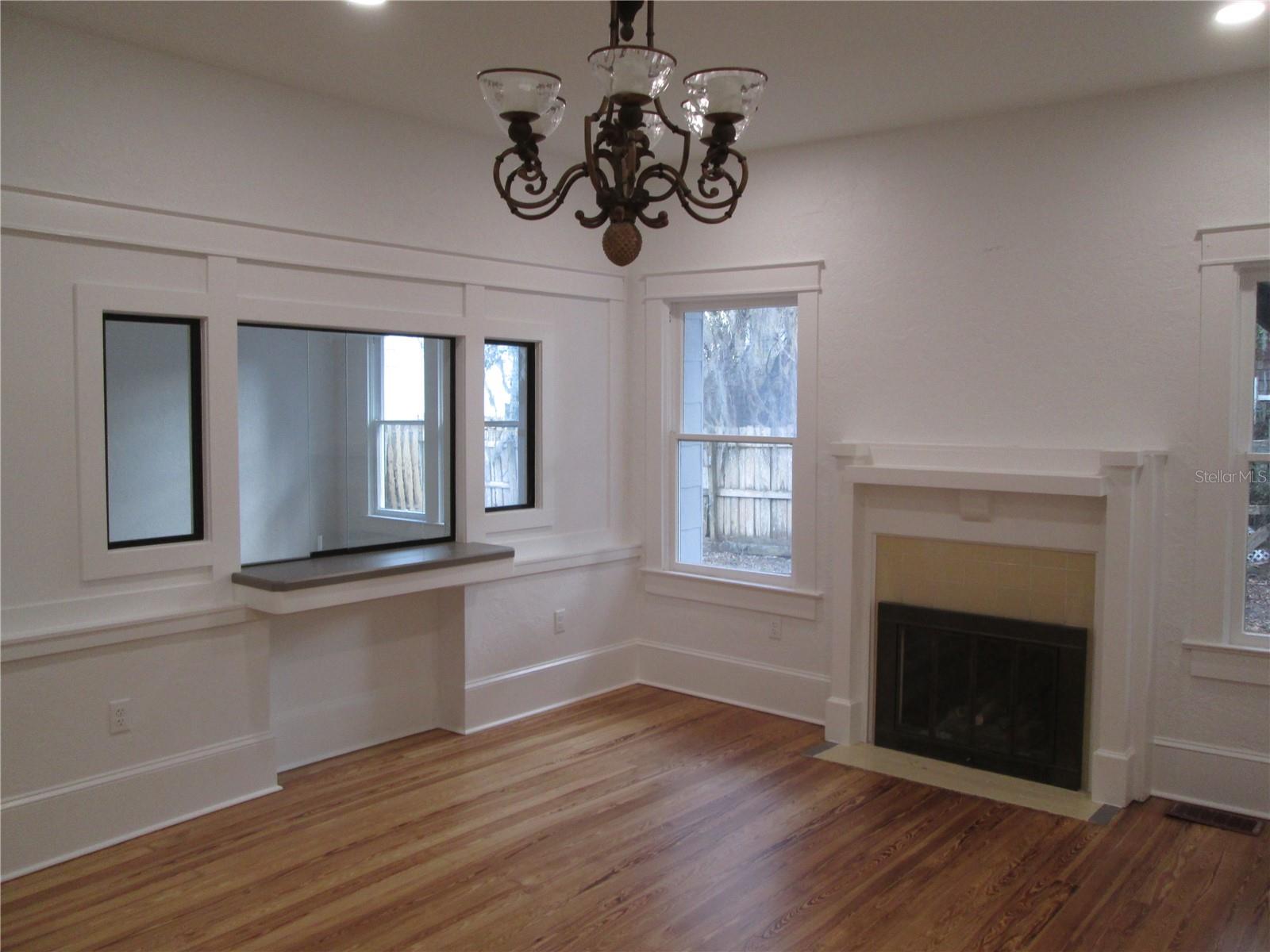 128 ORANGE AVE, LEESBURG, FL, 34748