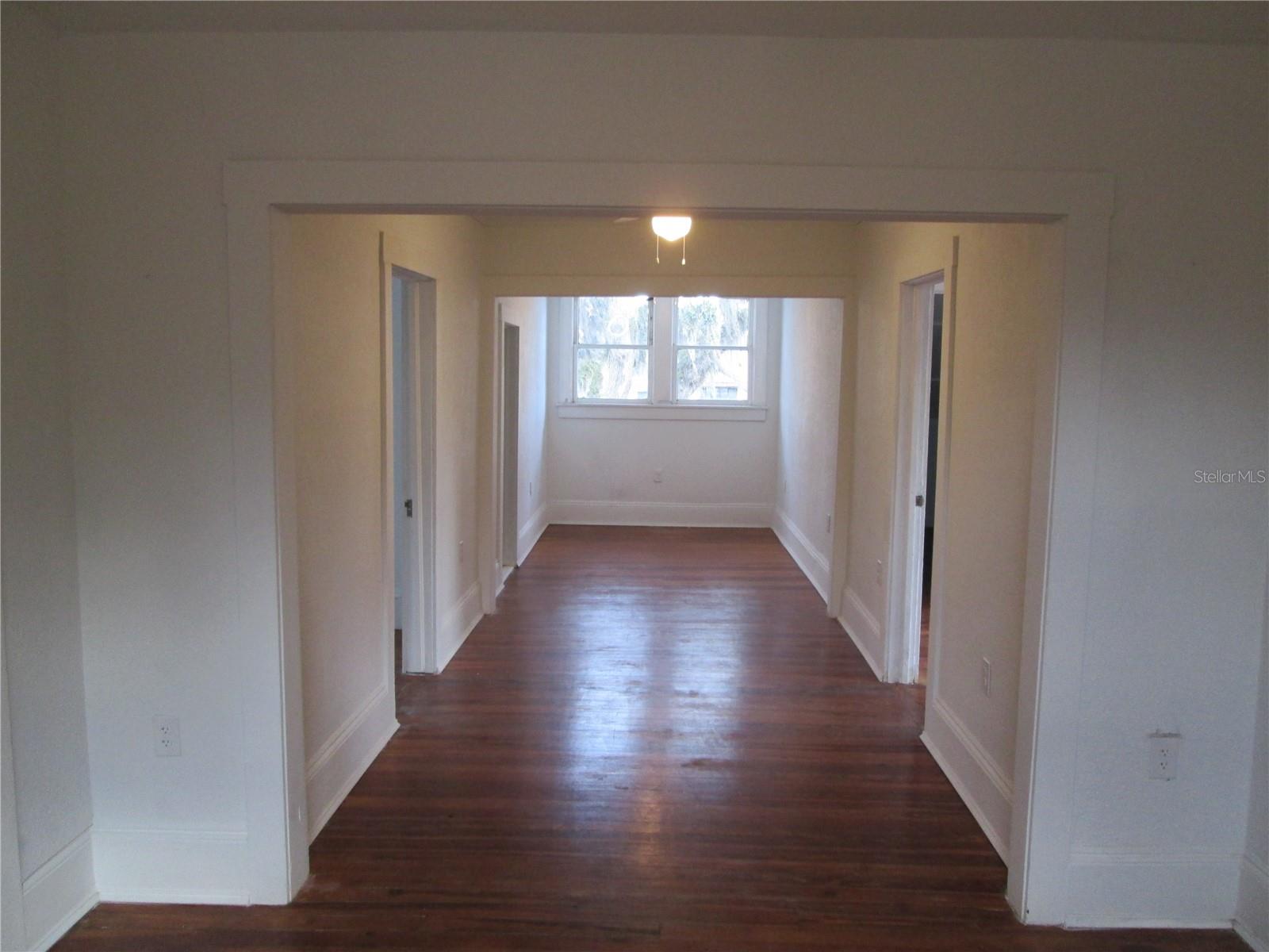 128 ORANGE AVE, LEESBURG, FL, 34748