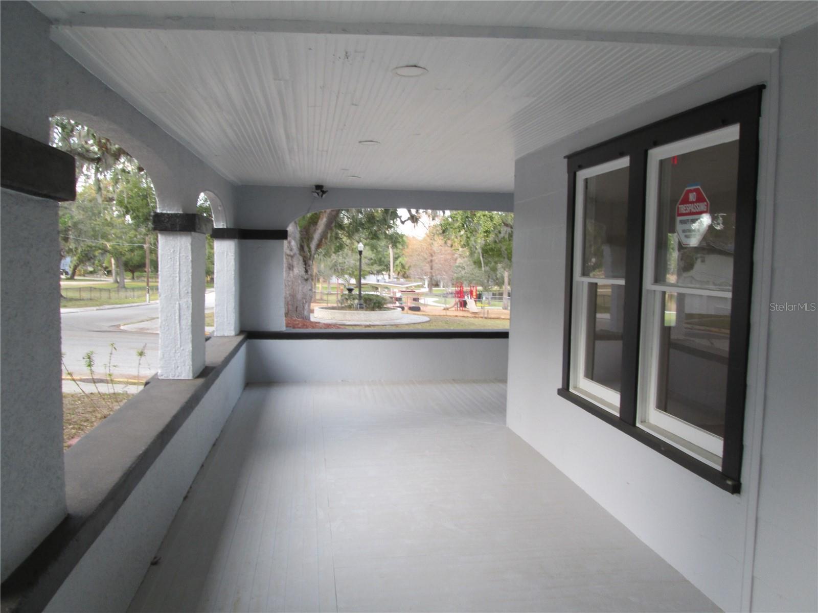 128 ORANGE AVE, LEESBURG, FL, 34748