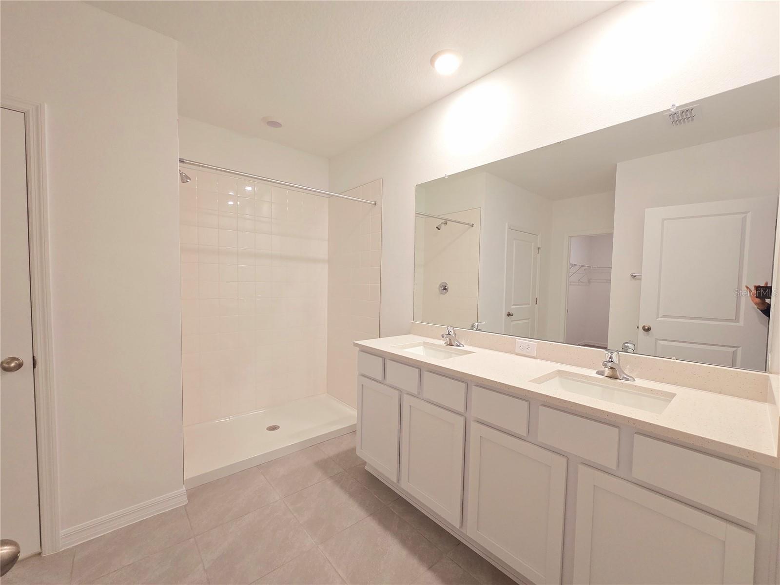 2830 GARDINER LN, ZEPHYRHILLS, FL, 33541