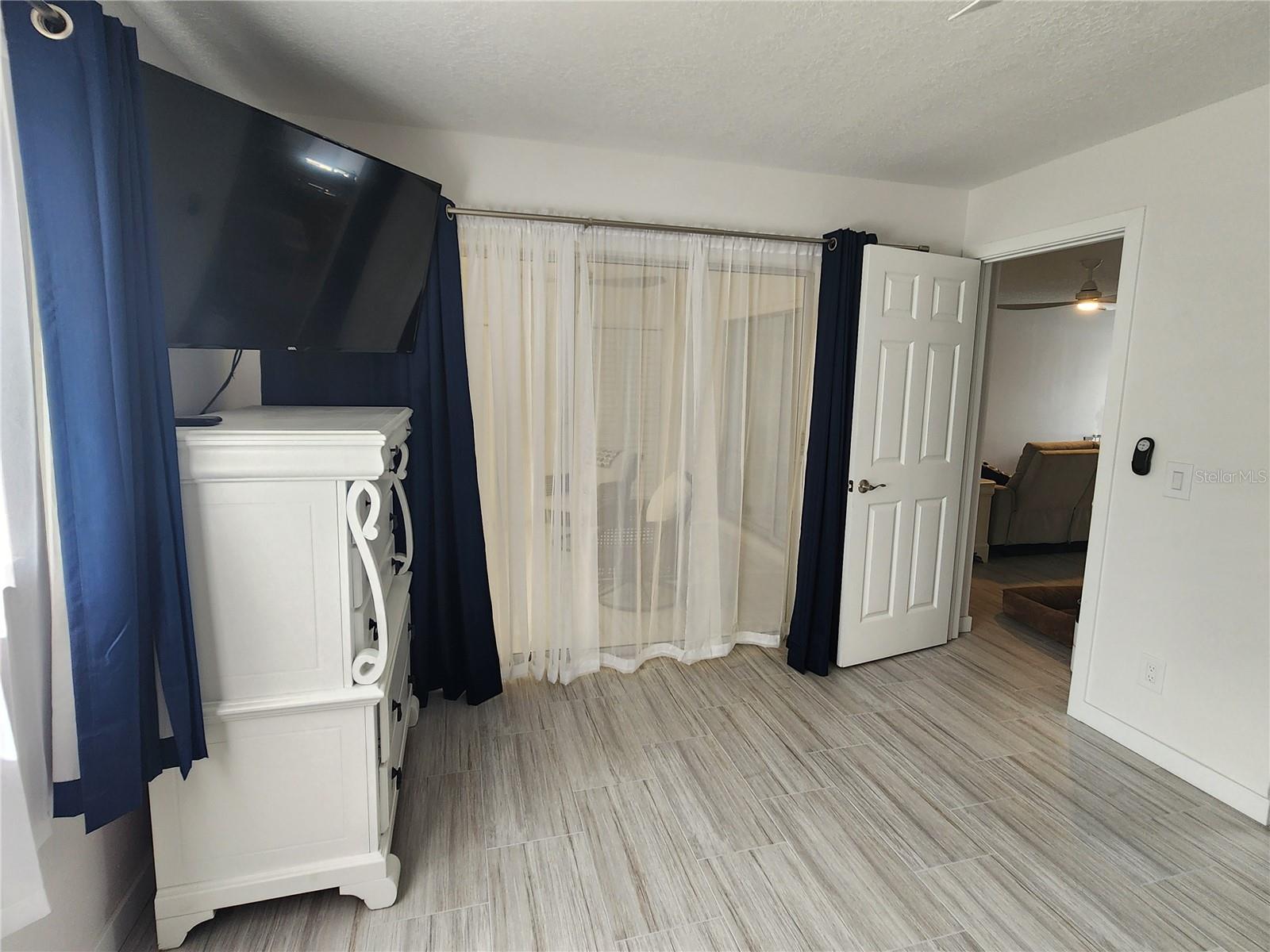 2801 MAGDALINA DR #1A, PUNTA GORDA, FL, 33950