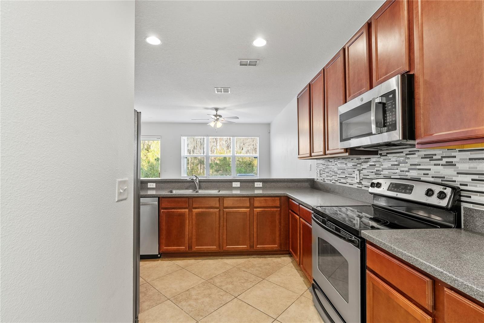 19253 STONE HEDGE DR, TAMPA, FL, 33647