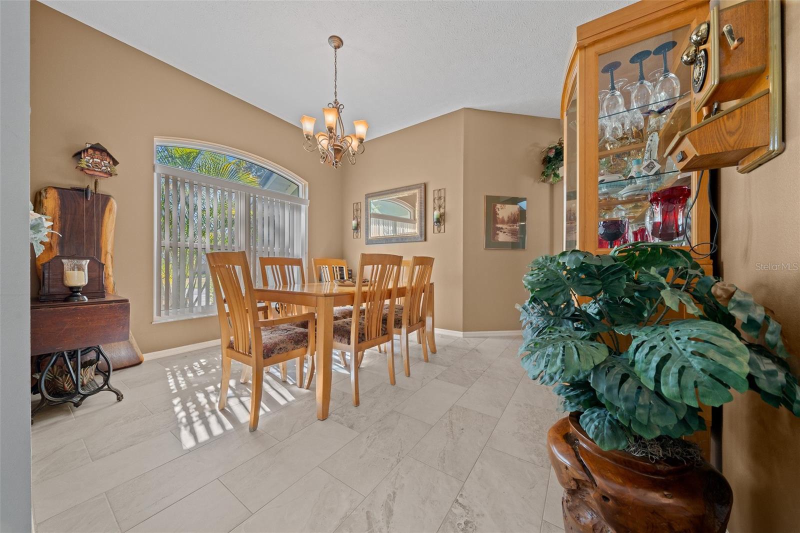 628 ERIN WAY, BROOKSVILLE, FL, 34601