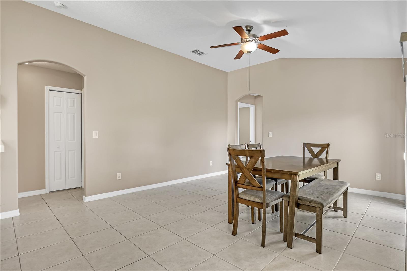 1209 SW GLASTONBERRY AVE, PORT ST LUCIE, FL, 34953
