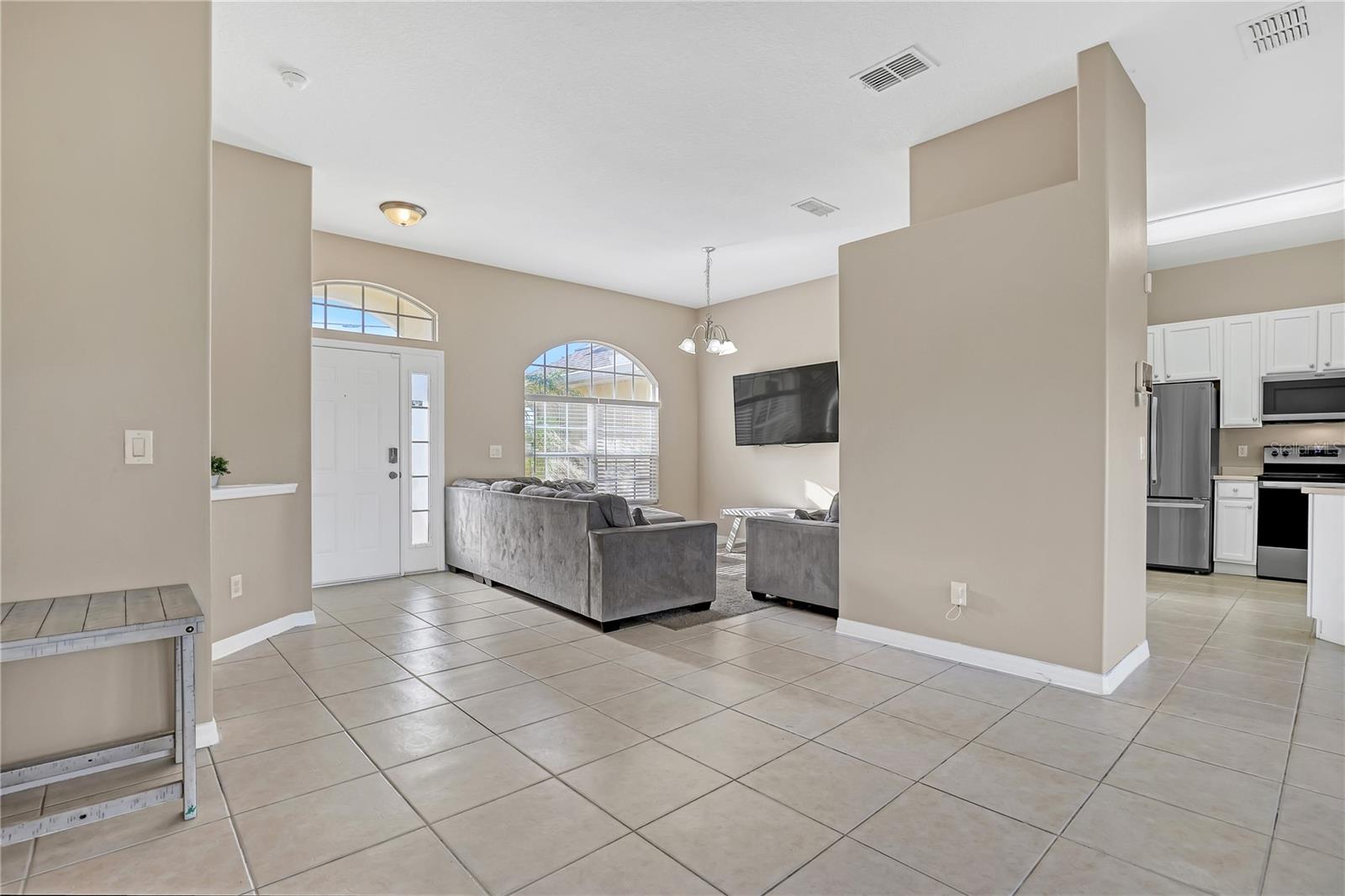 1209 SW GLASTONBERRY AVE, PORT ST LUCIE, FL, 34953