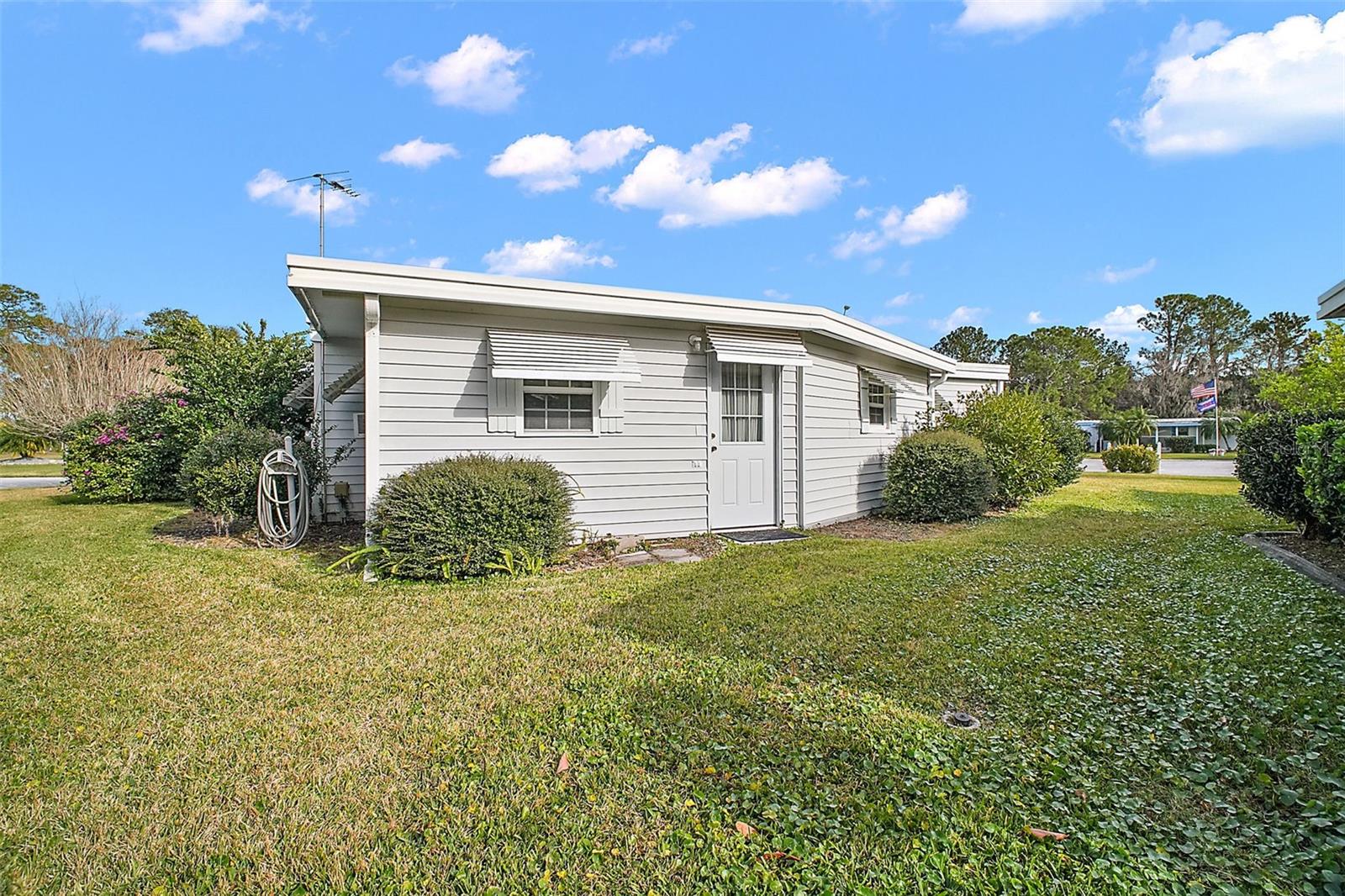 711 DOLPHIN DR, TAVARES, FL, 32778