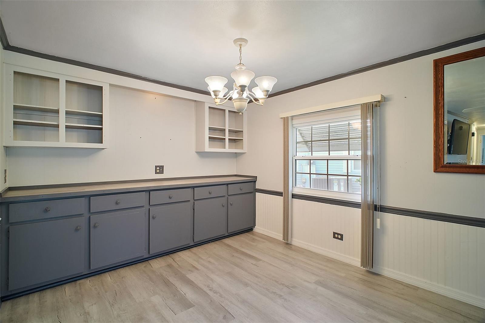 711 DOLPHIN DR, TAVARES, FL, 32778