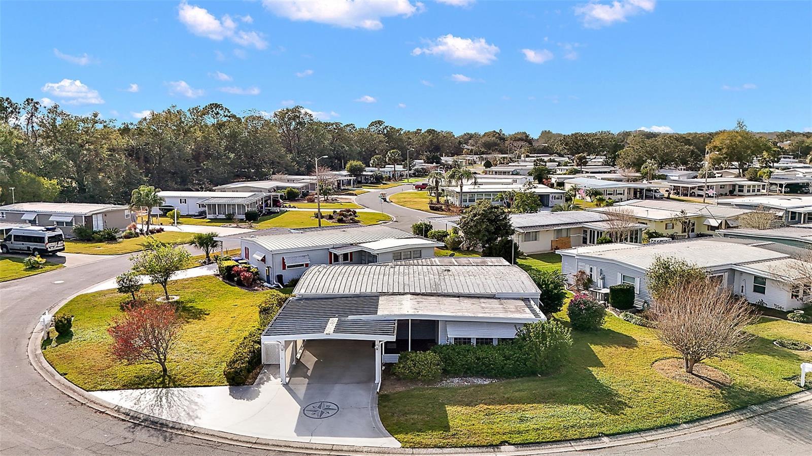 711 DOLPHIN DR, TAVARES, FL, 32778