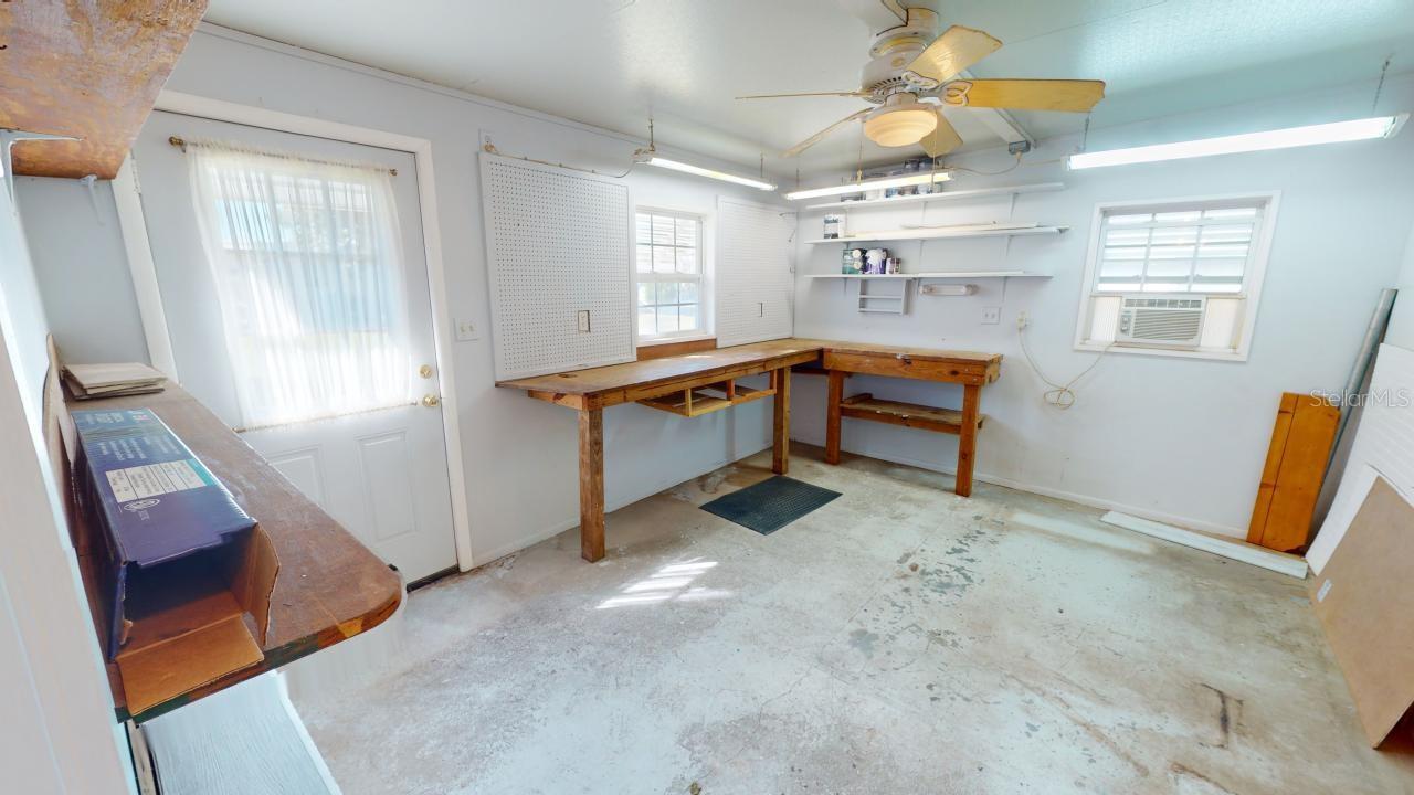 711 DOLPHIN DR, TAVARES, FL, 32778