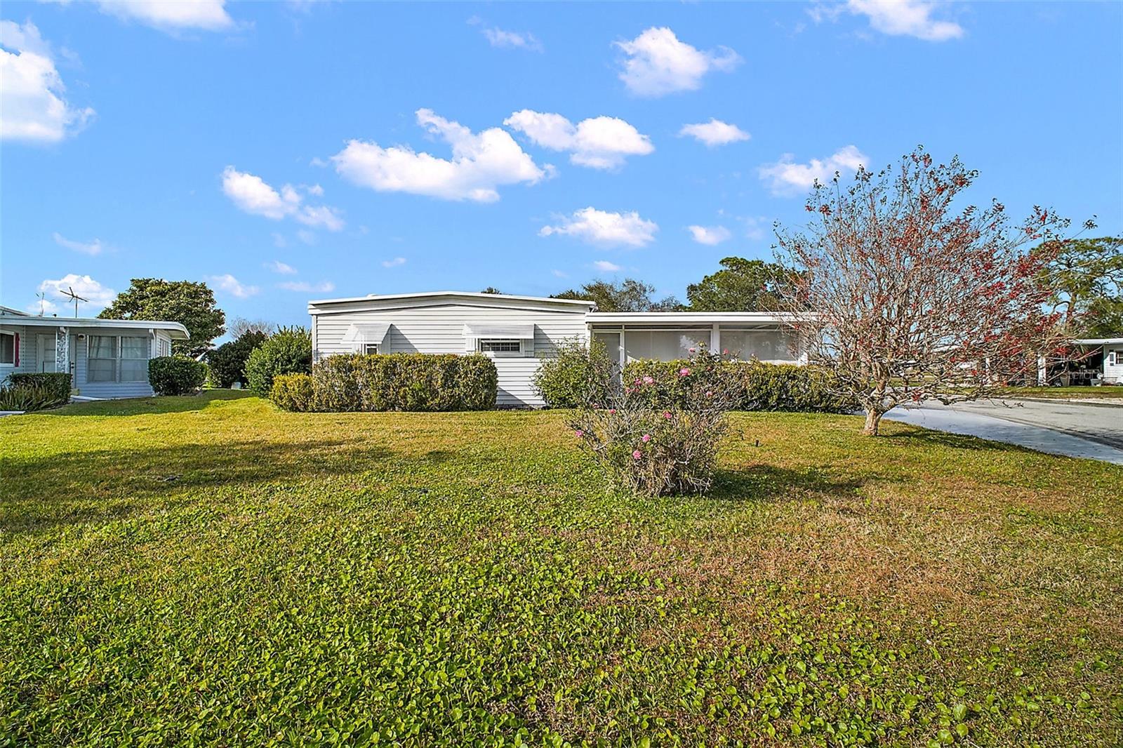 711 DOLPHIN DR, TAVARES, FL, 32778