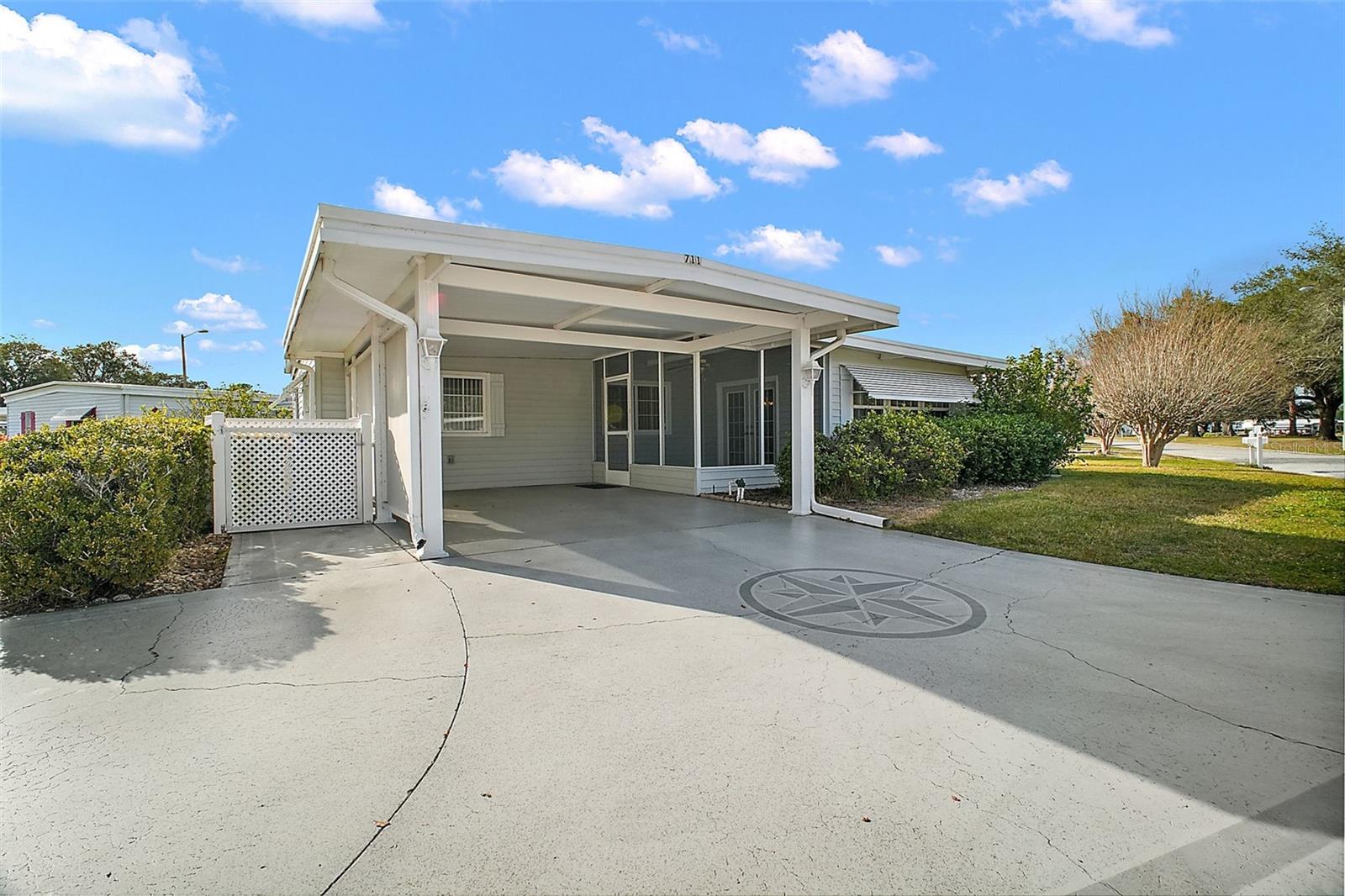 711 DOLPHIN DR, TAVARES, FL, 32778