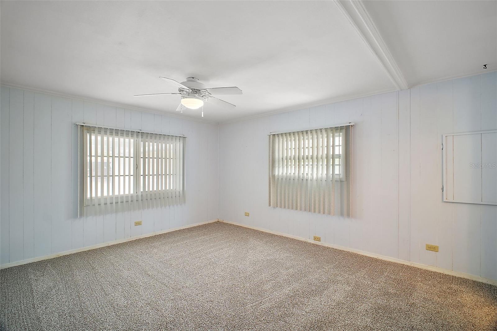 711 DOLPHIN DR, TAVARES, FL, 32778