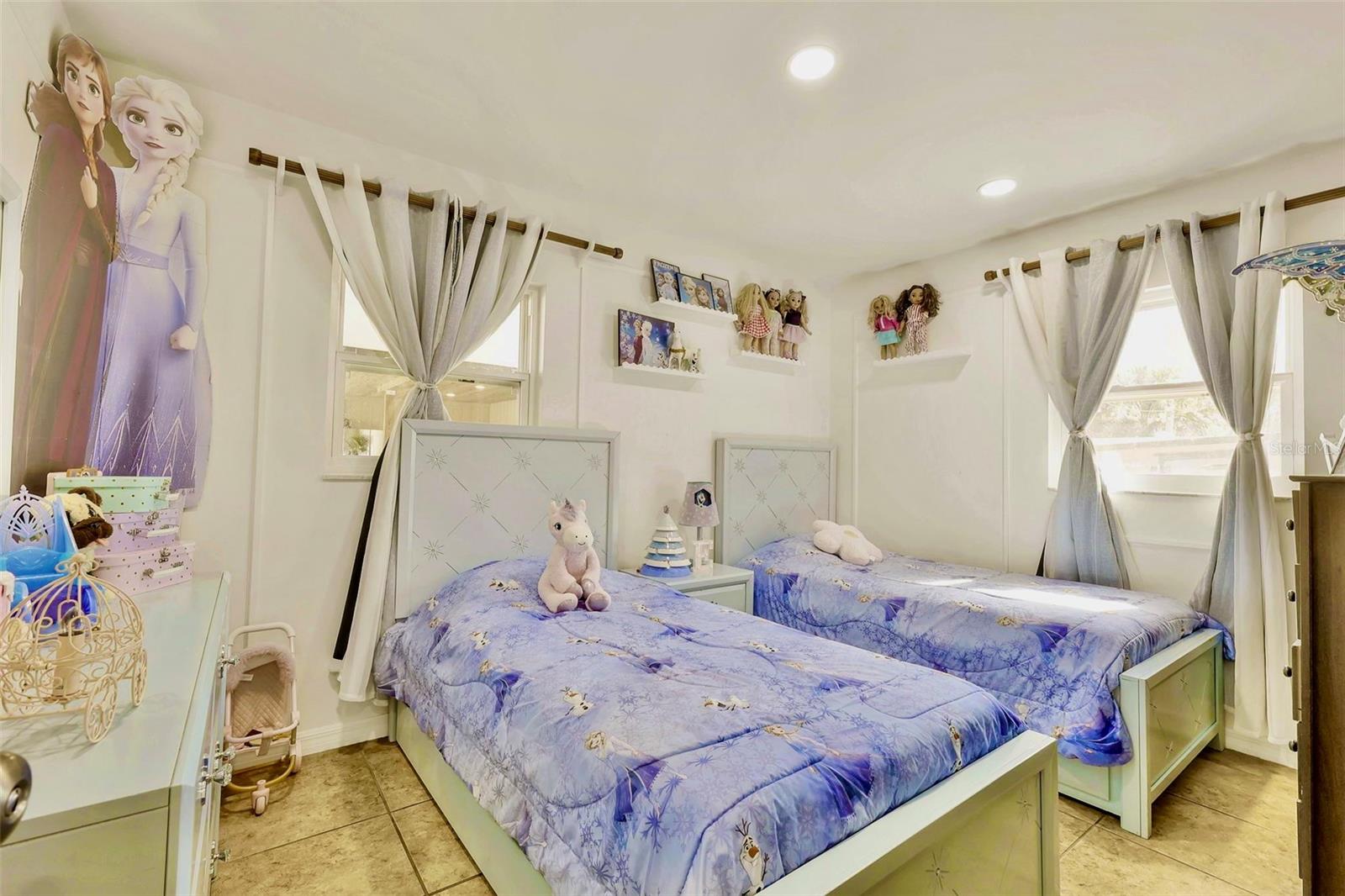 6805 AMBASSADOR CT, TAMPA, FL, 33615