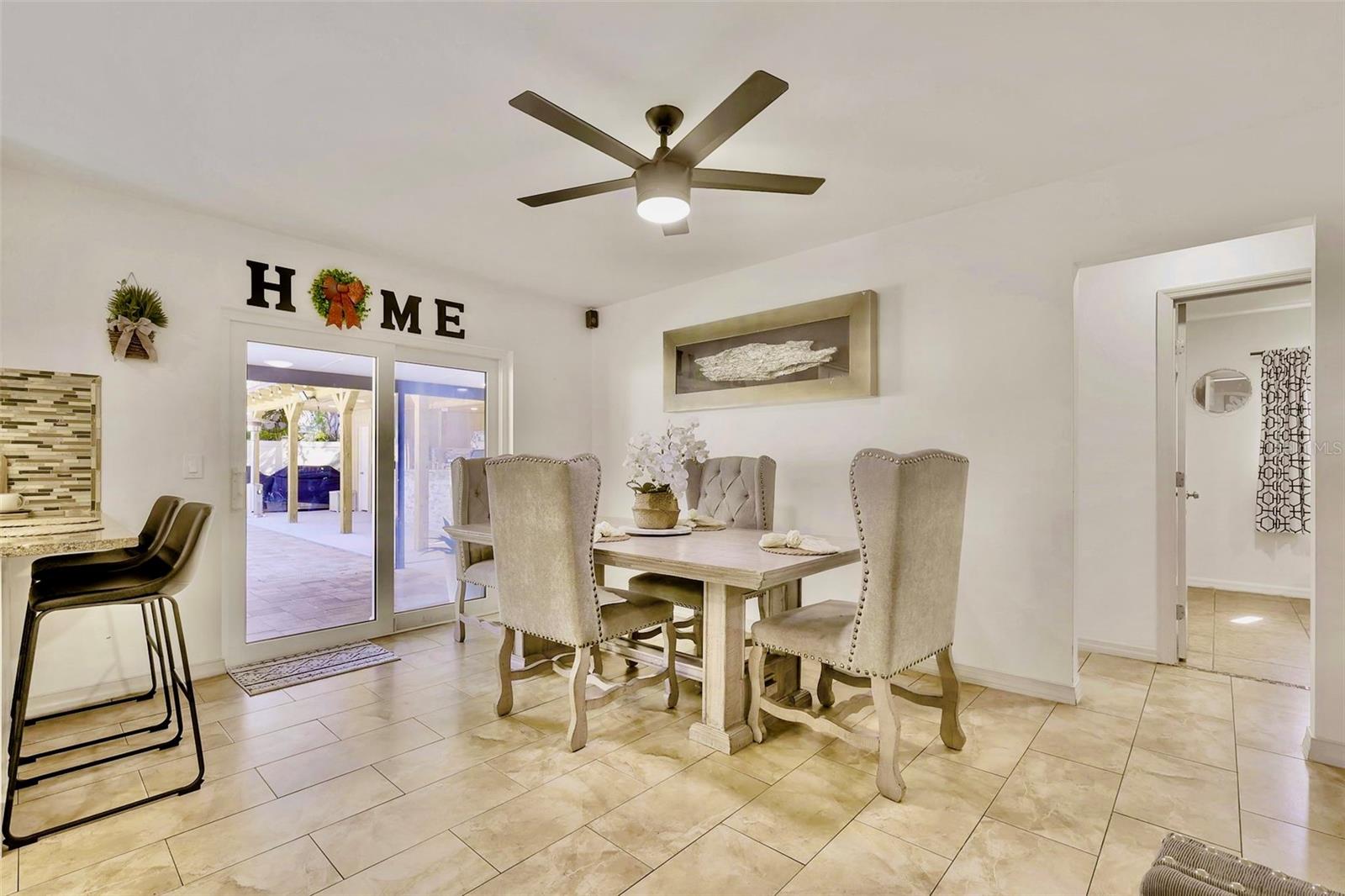 6805 AMBASSADOR CT, TAMPA, FL, 33615