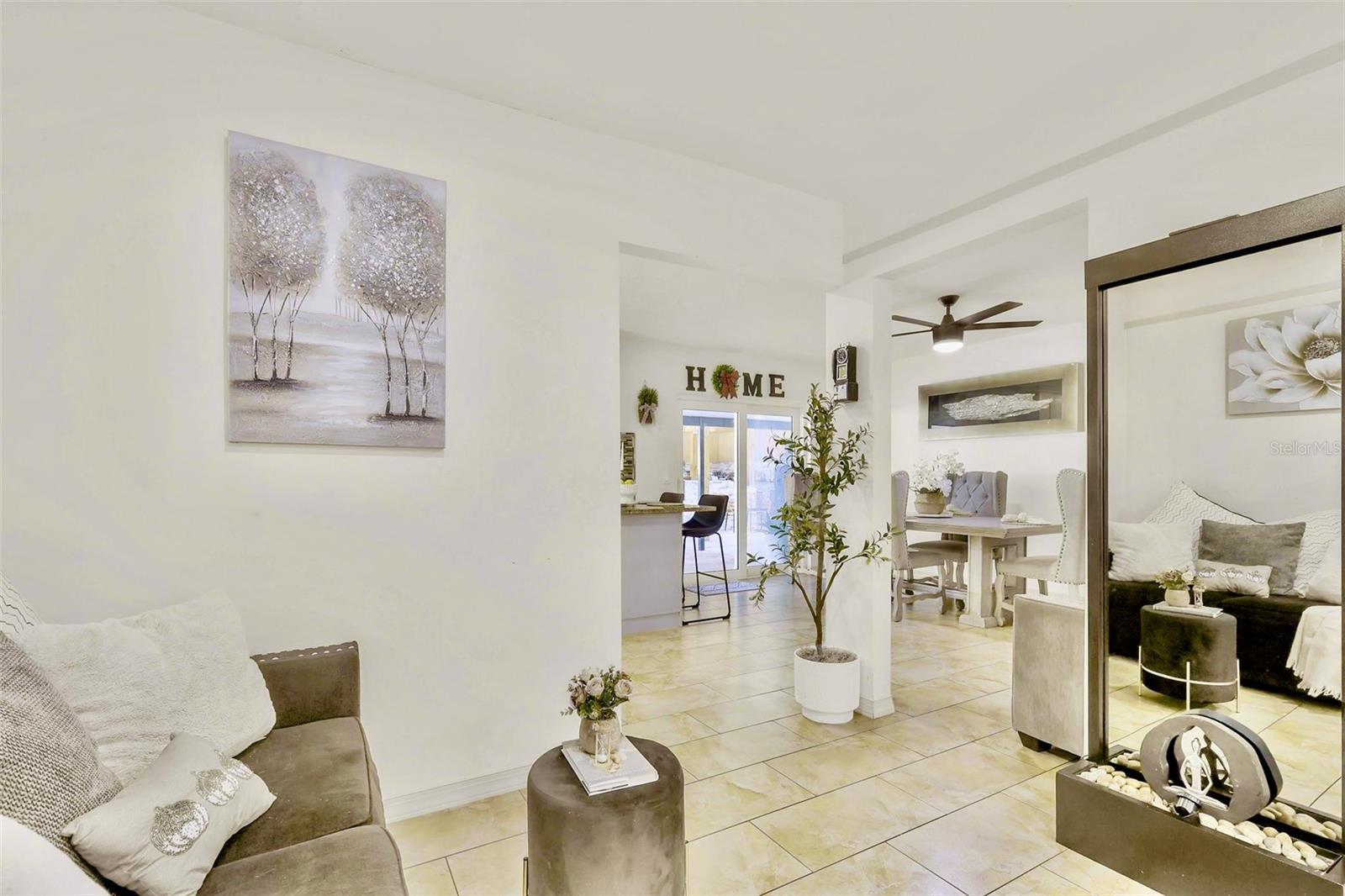 6805 AMBASSADOR CT, TAMPA, FL, 33615