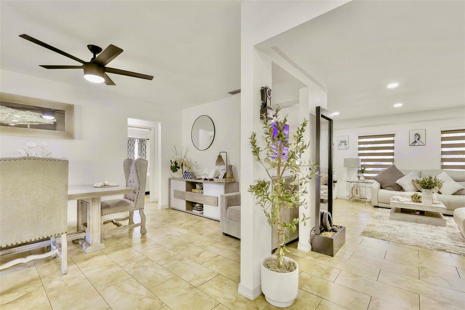 6805 AMBASSADOR CT, TAMPA, FL, 33615