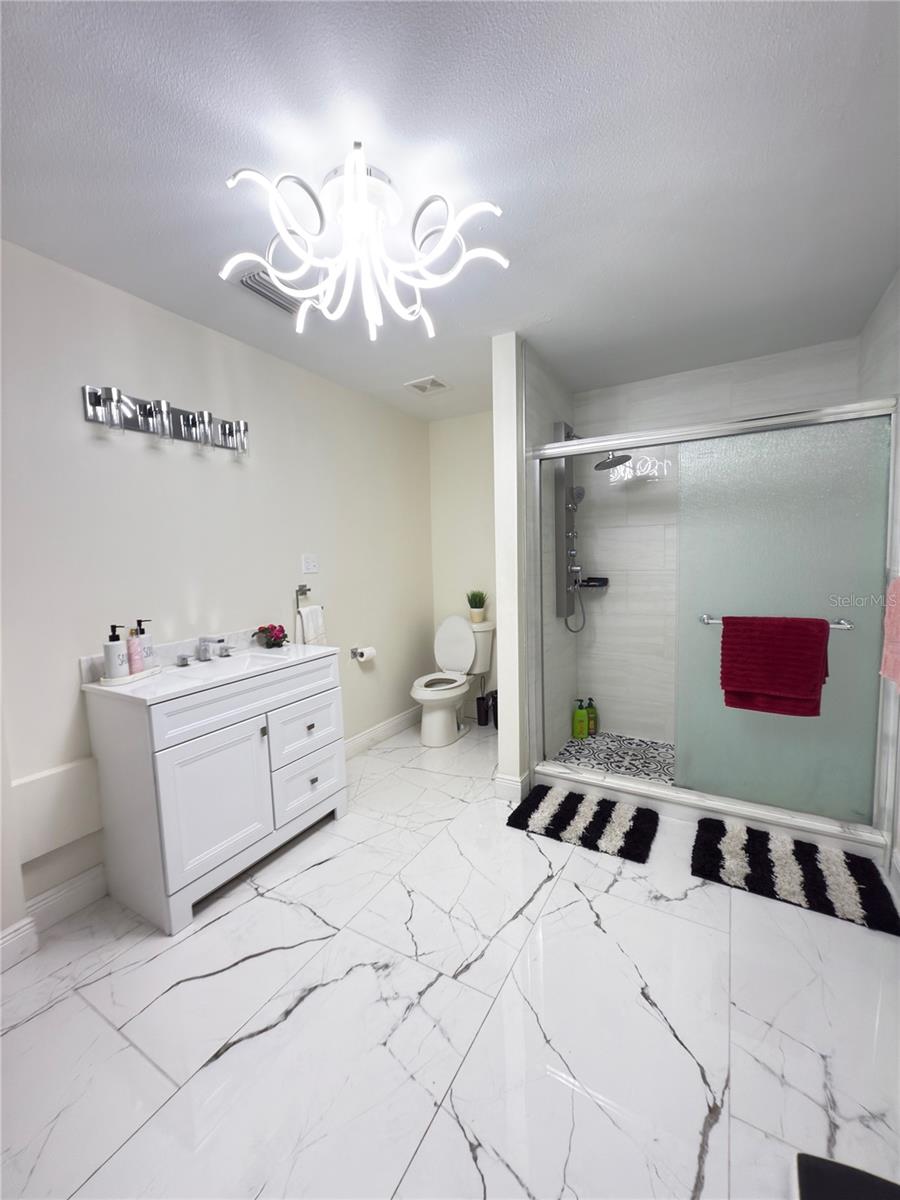2910 W BURKE ST, TAMPA, FL, 33614