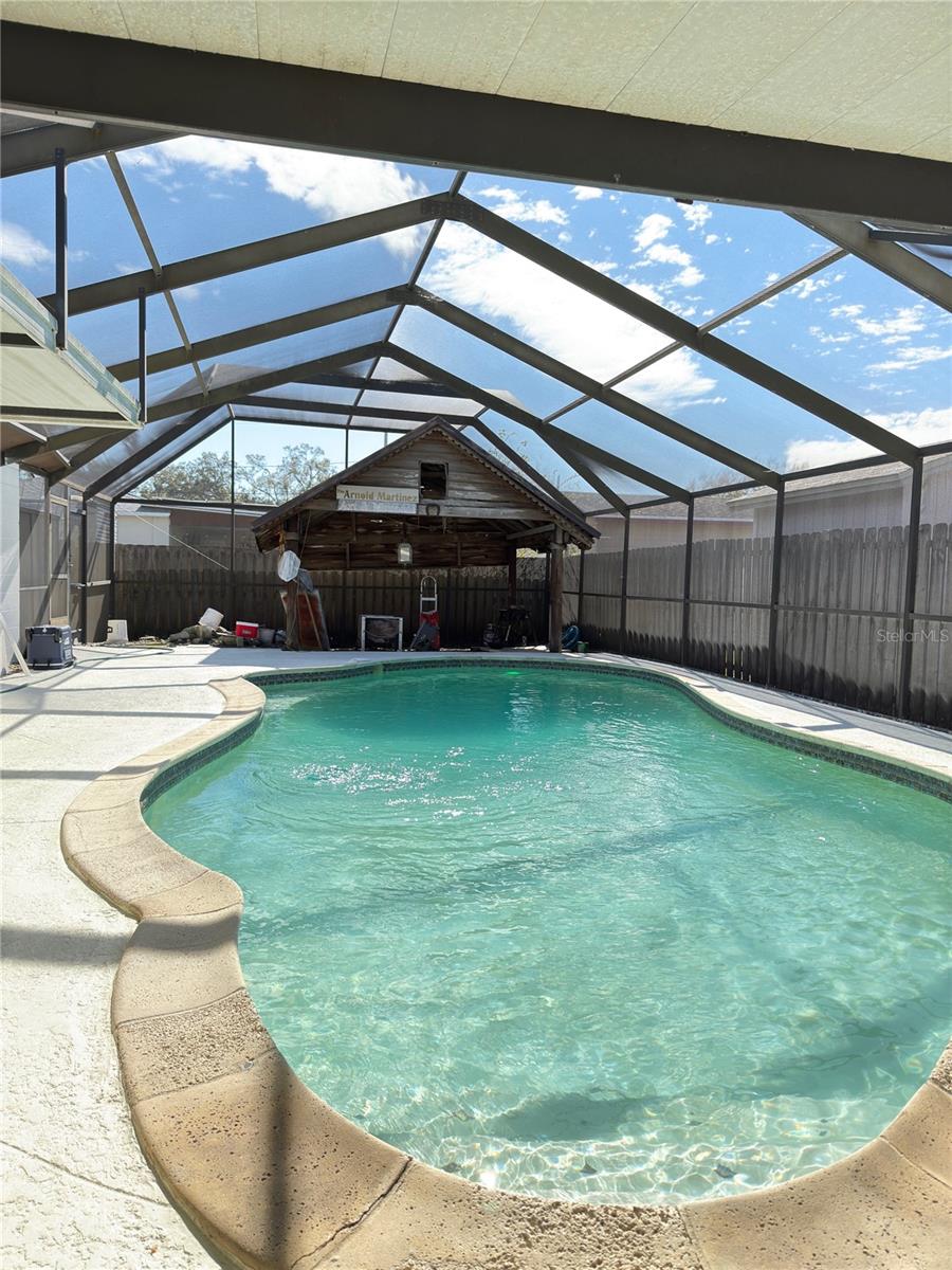 2910 W BURKE ST, TAMPA, FL, 33614