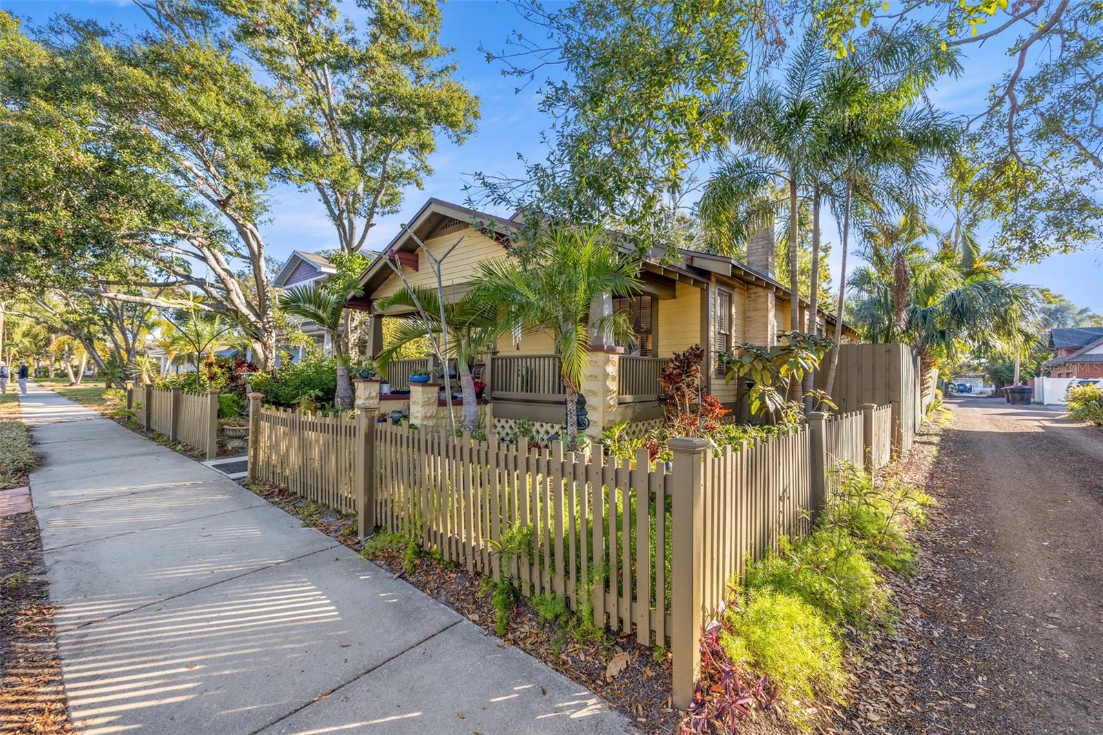 1001 13TH ST N, ST PETERSBURG, FL, 33705