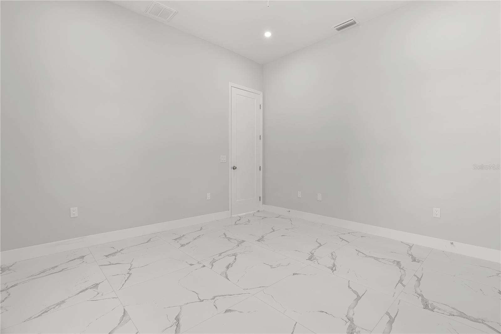 1020 NW 28TH AVE, CAPE CORAL, FL, 33993