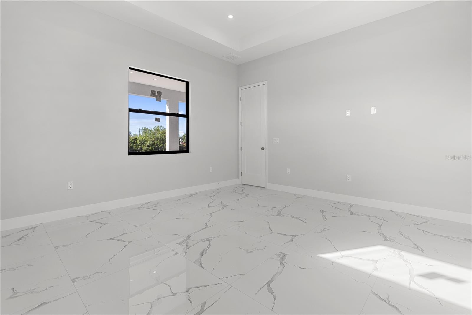 1020 NW 28TH AVE, CAPE CORAL, FL, 33993