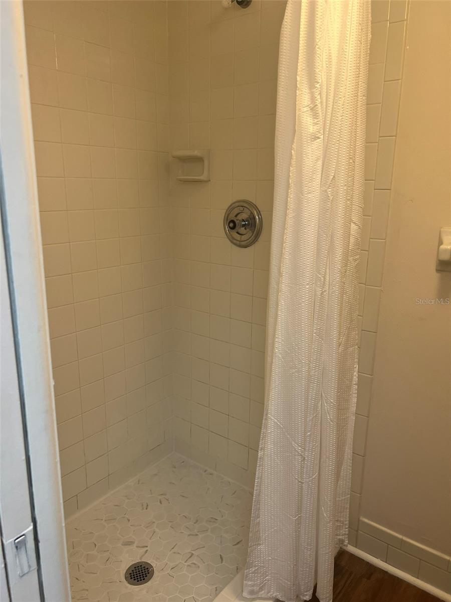108 LAKESIDE DR, OLDSMAR, FL, 34677