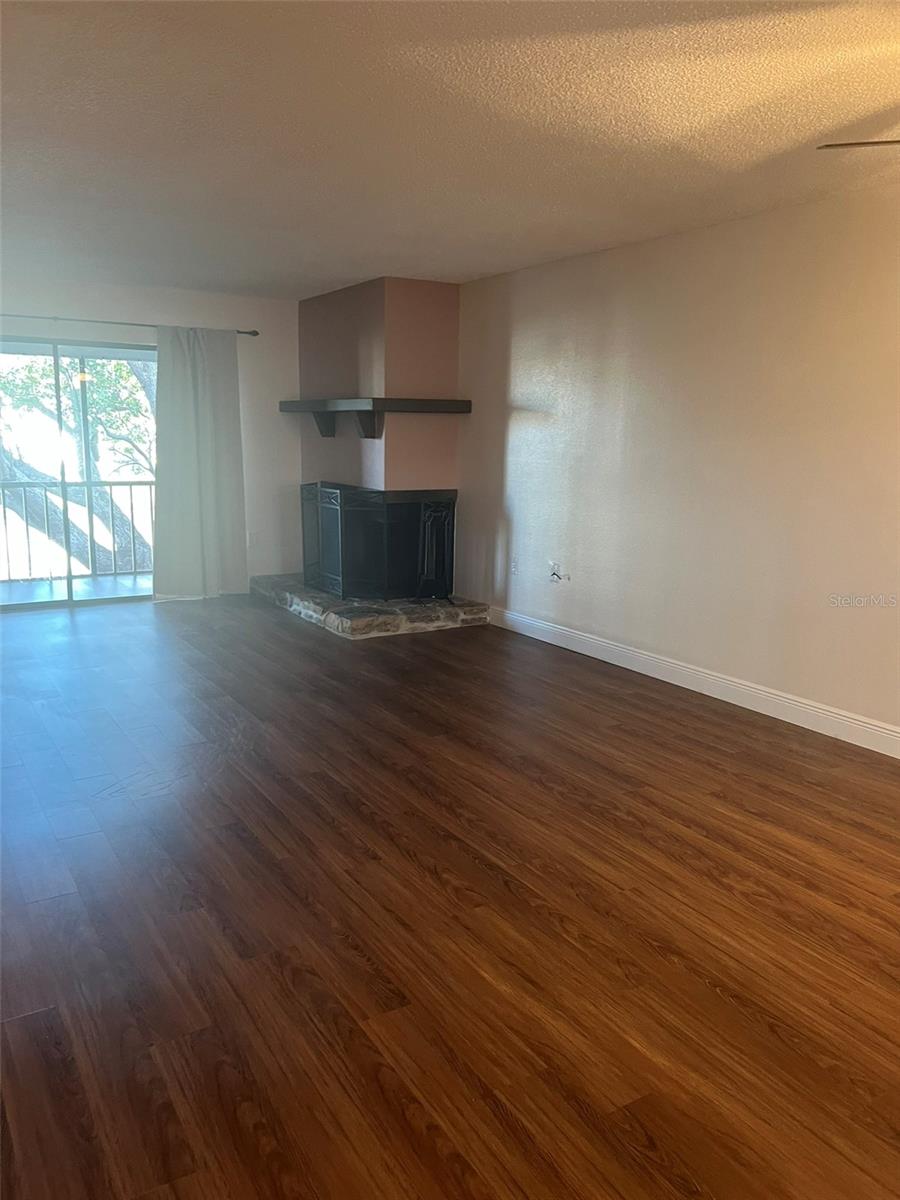 108 LAKESIDE DR, OLDSMAR, FL, 34677