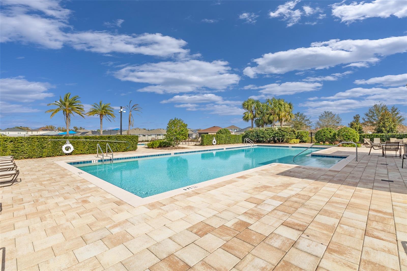 213 LAKE LUCERNE WAY, WINTER HAVEN, FL, 33881