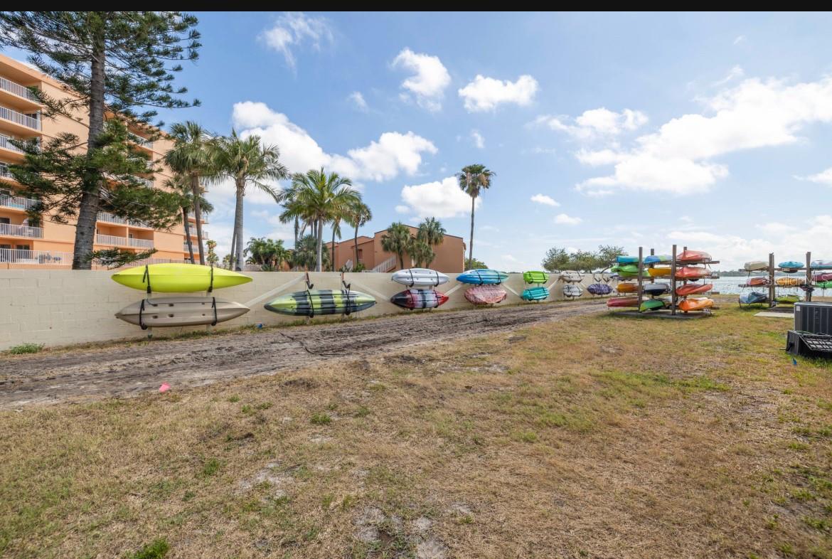 7520 SUNSHINE SKYWAY LN S #T18, ST PETERSBURG, FL, 33711