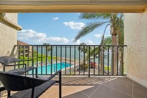 7520 SUNSHINE SKYWAY LN S #T18, ST PETERSBURG, FL, 33711