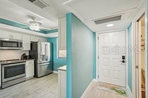 7520 SUNSHINE SKYWAY LN S #T18, ST PETERSBURG, FL, 33711