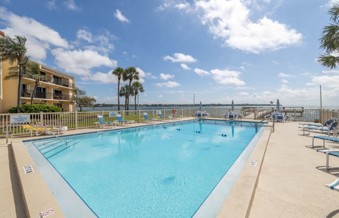 7520 SUNSHINE SKYWAY LN S #T18, ST PETERSBURG, FL, 33711