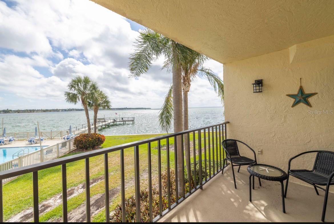 7520 SUNSHINE SKYWAY LN S #T18, ST PETERSBURG, FL, 33711