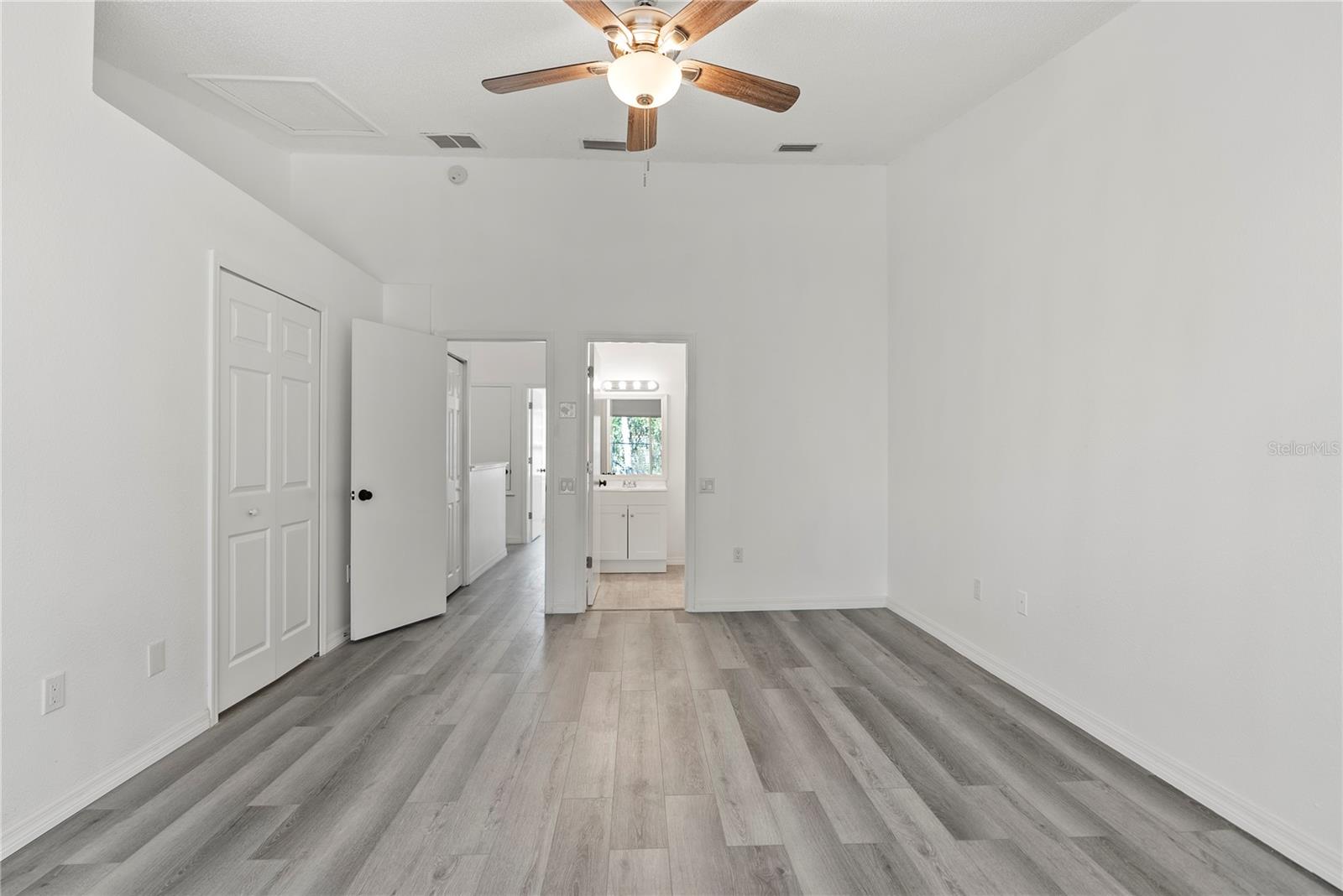 8646 HUNTERS KEY CIR, TAMPA, FL, 33647