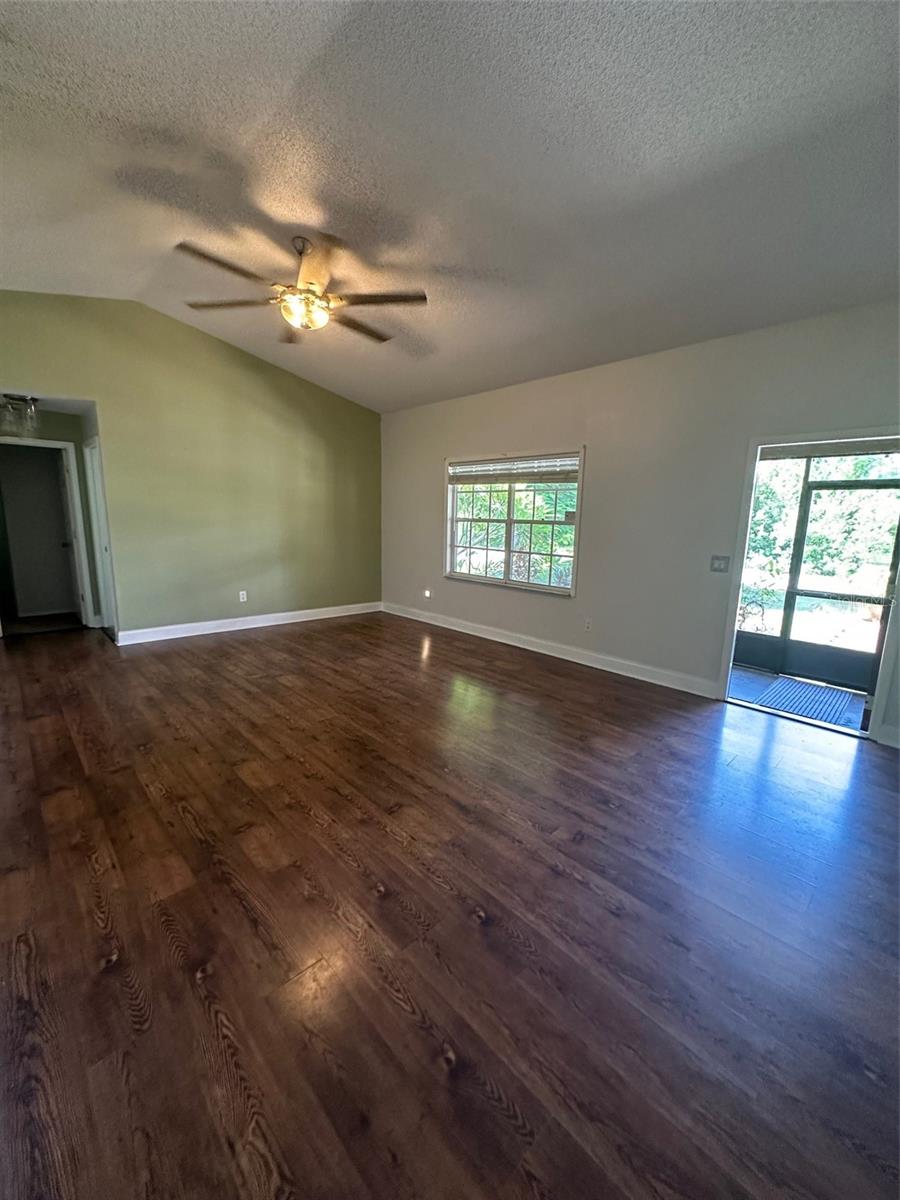 18085 WINTERGARDEN AVE, PORT CHARLOTTE, FL, 33948