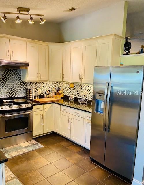 18085 WINTERGARDEN AVE, PORT CHARLOTTE, FL, 33948