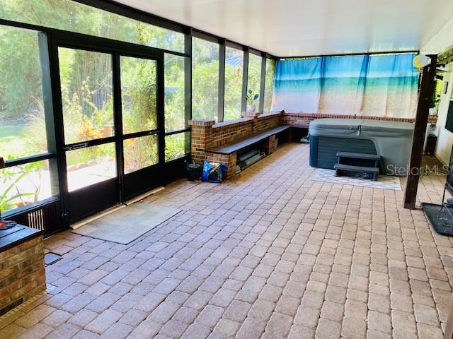 18085 WINTERGARDEN AVE, PORT CHARLOTTE, FL, 33948