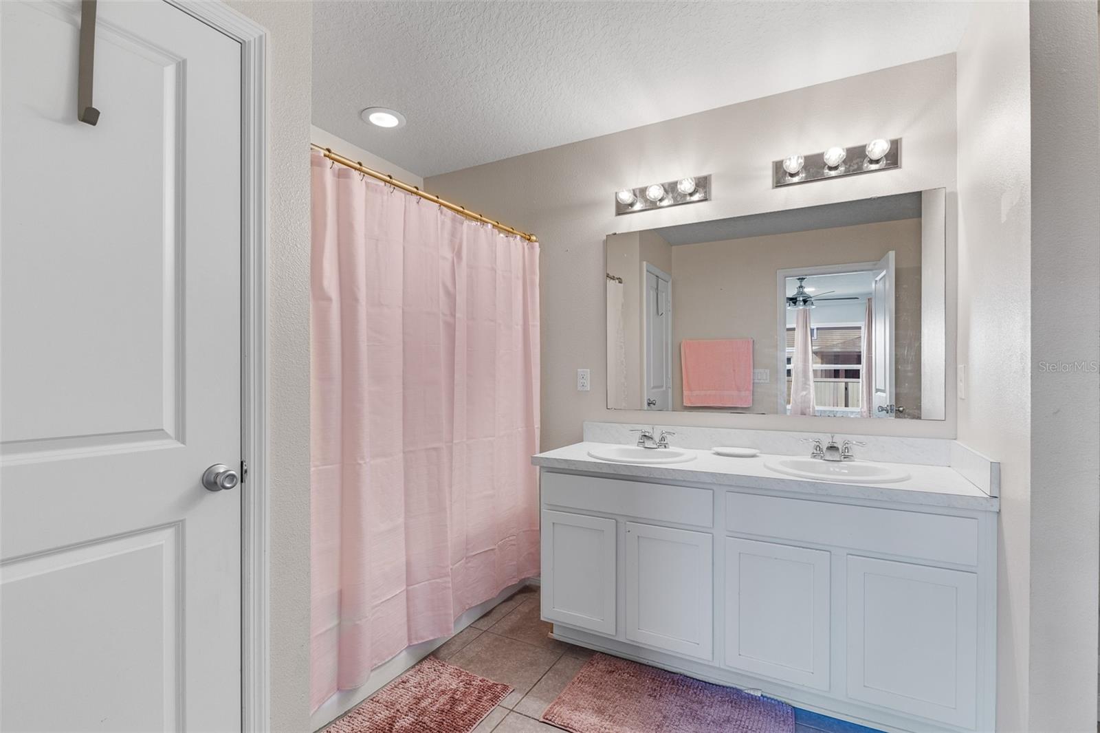 213 LAKE LUCERNE WAY, WINTER HAVEN, FL, 33881