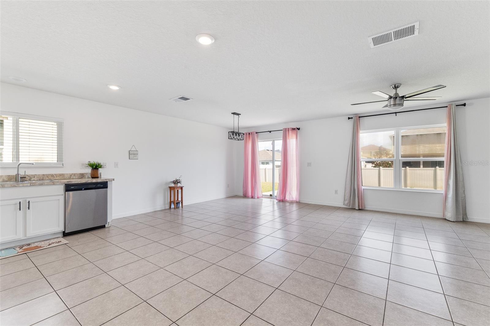 213 LAKE LUCERNE WAY, WINTER HAVEN, FL, 33881