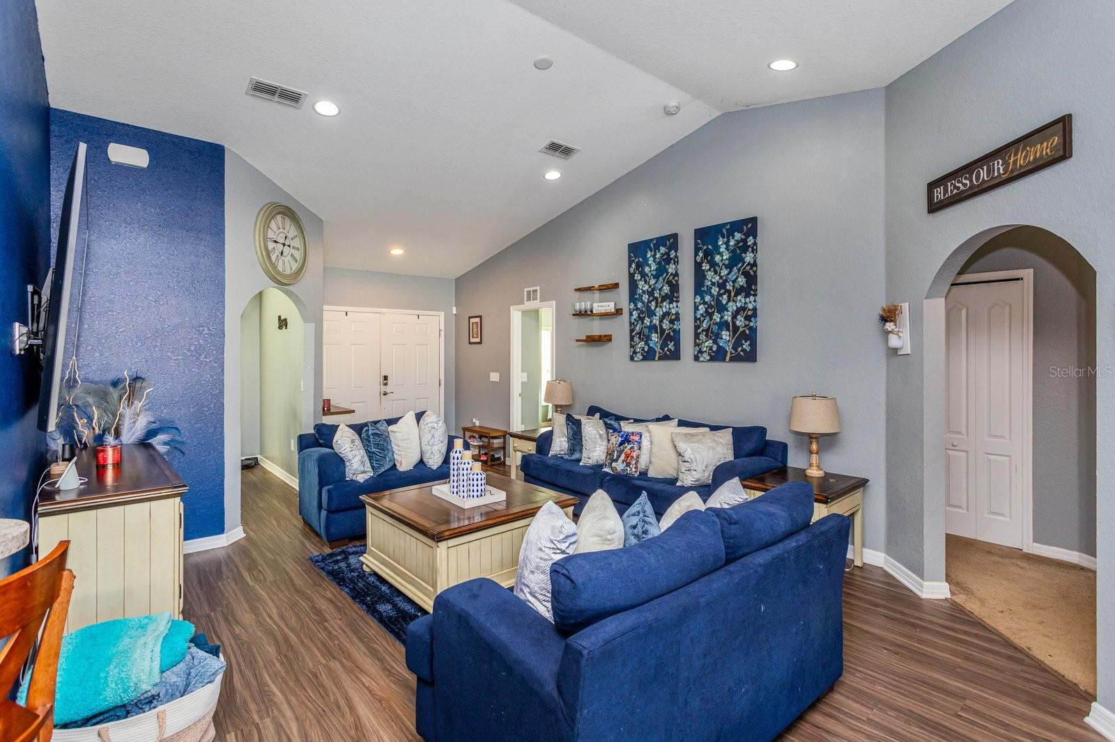 1689 LEMON AVE, WINTER HAVEN, FL, 33881