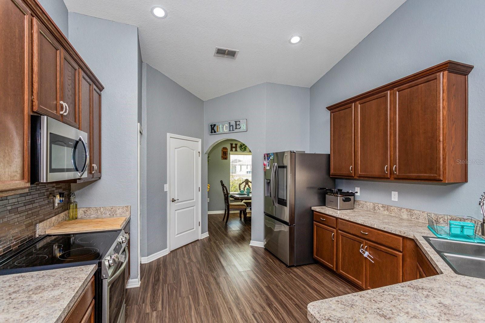 1689 LEMON AVE, WINTER HAVEN, FL, 33881