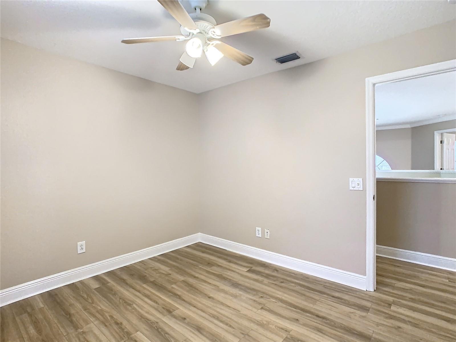 18817 CHAVILLE RD, LUTZ, FL, 33558