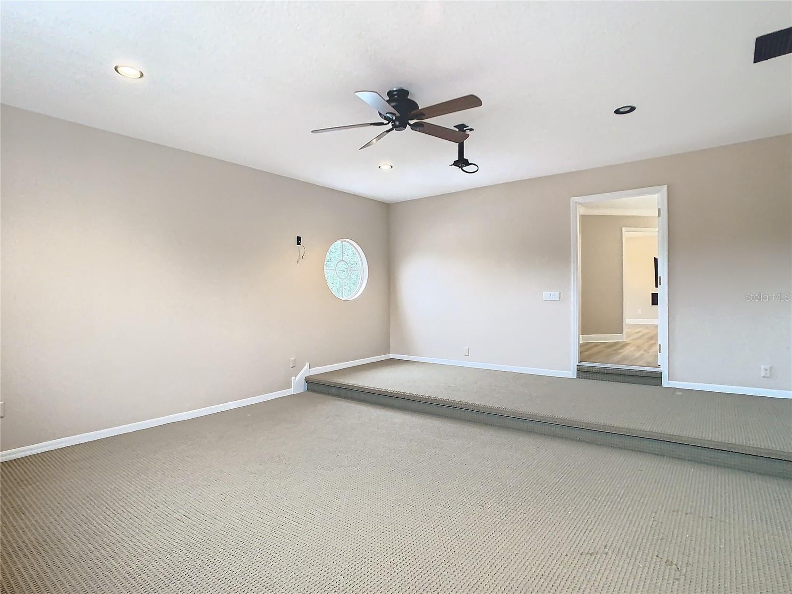 18817 CHAVILLE RD, LUTZ, FL, 33558