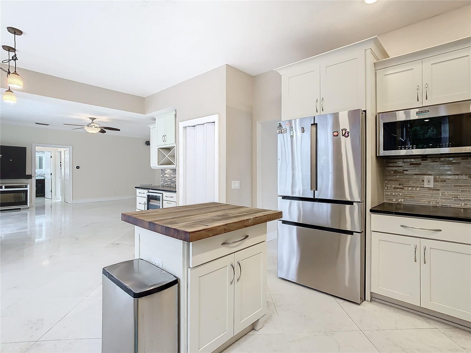 18817 CHAVILLE RD, LUTZ, FL, 33558